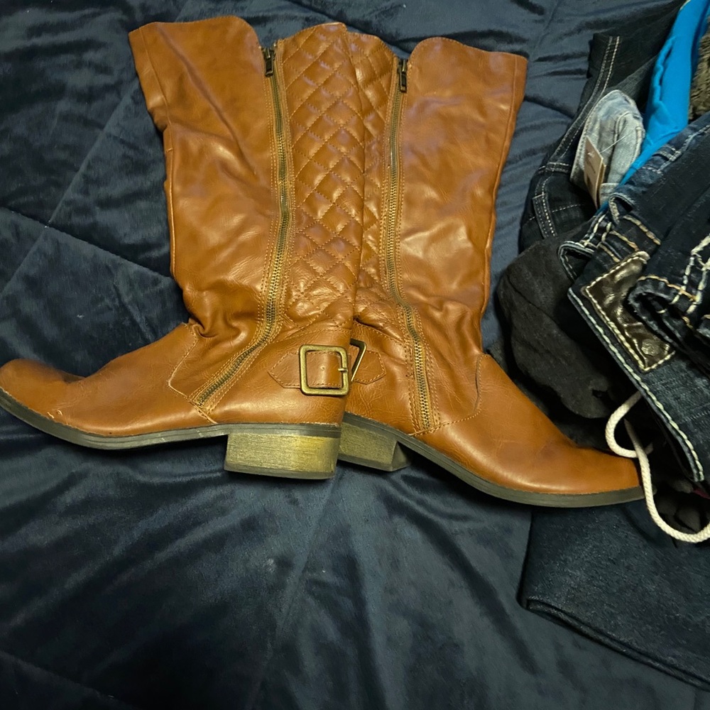 Brown boots